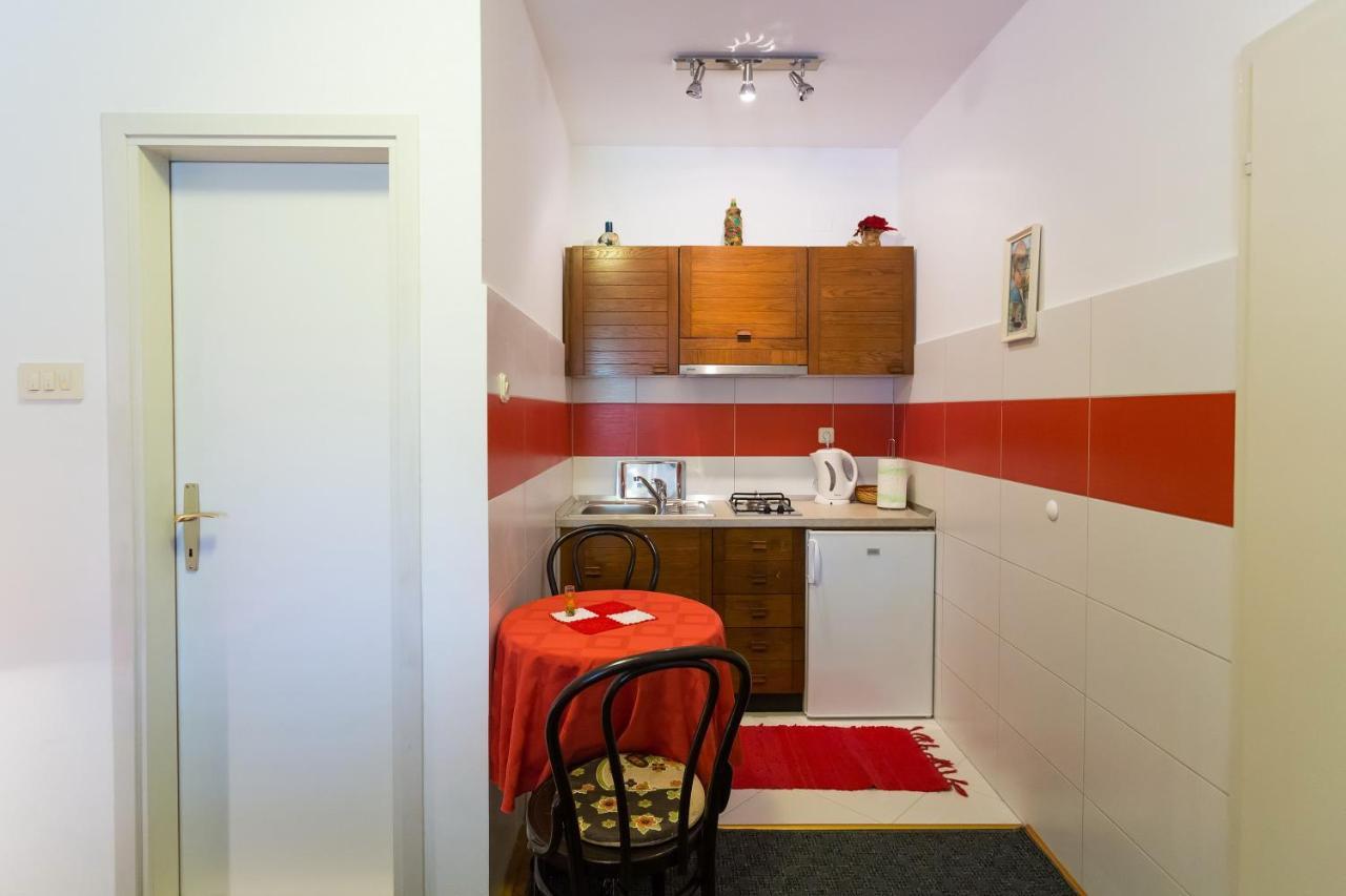 Studio Apartment Boksic Mlini Extérieur photo